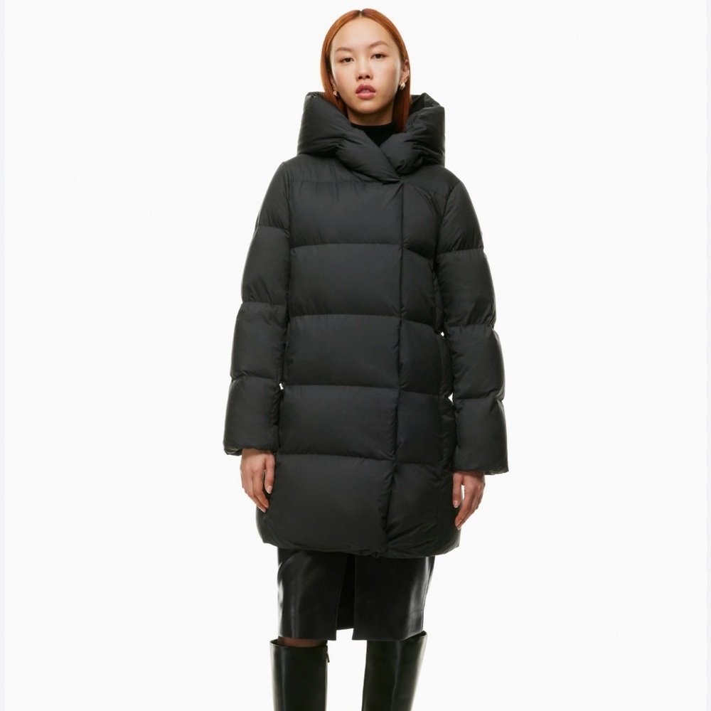 Aritzia Duvet Puffer Mid Black Small New with Tags NWT